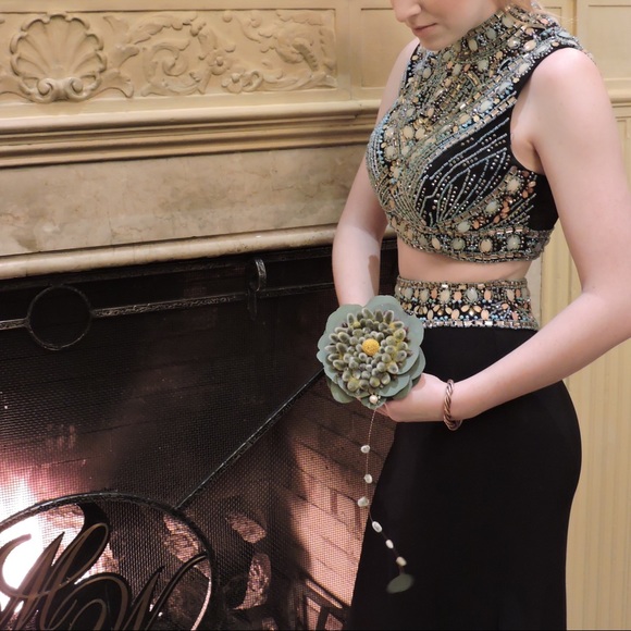 Prom Dress - Picture 3 of 5